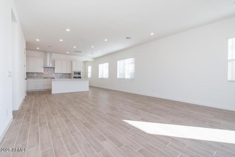 Tri Pointe Terraza 109 - Dining and Grea