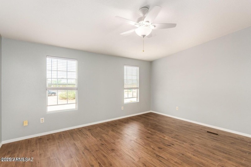 MUSKET LIVING ROOM
