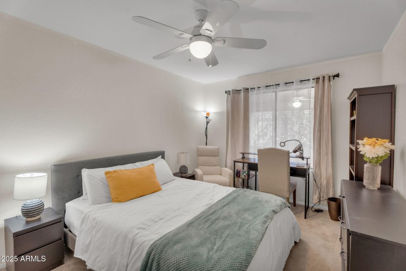 28-web-or-mls-8944 E Friess Dr -28