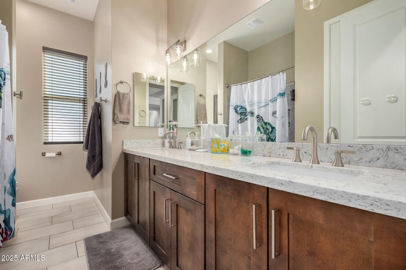 2nd Bathroom