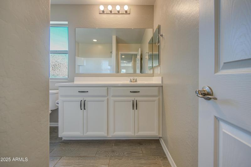 Upstairs Common Area Bathroom