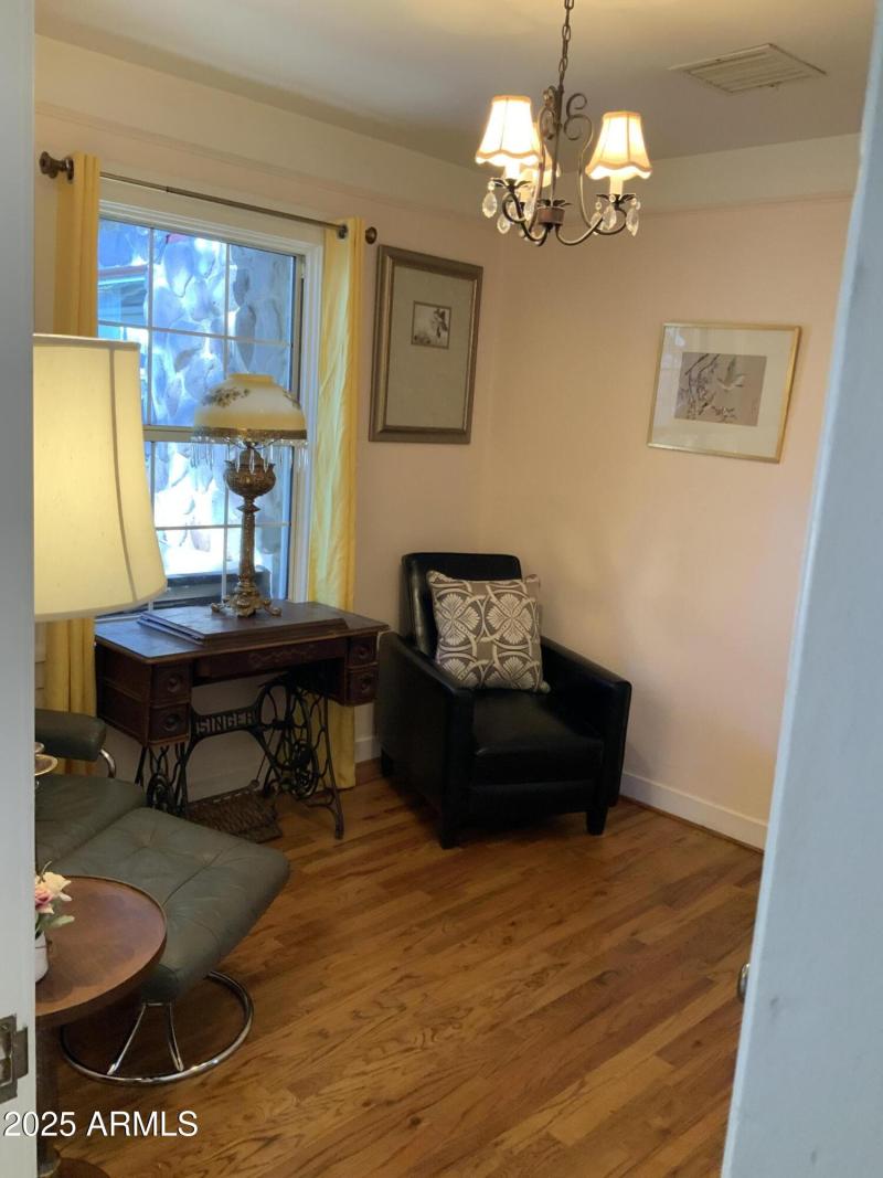 5B95808C-543F-4D35-AC71-238F3D7013A1