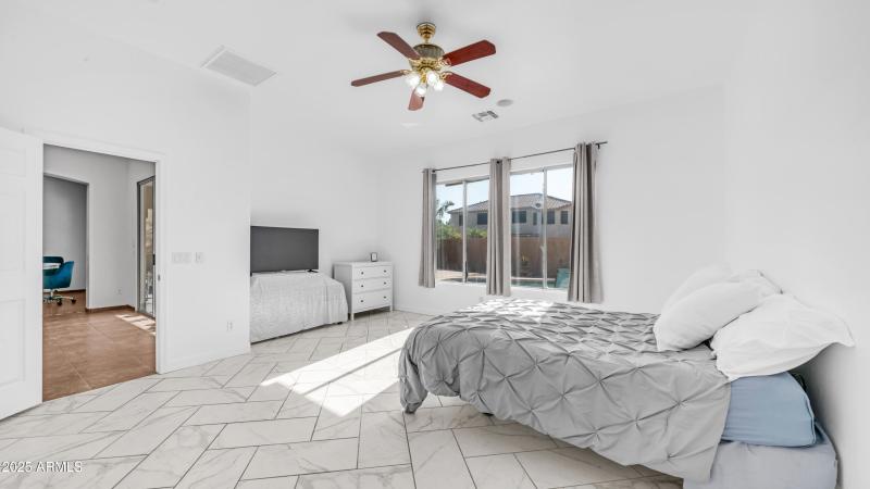 757 W Carob Way (13)