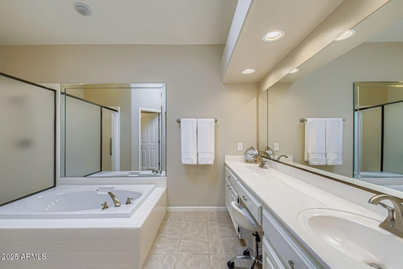 10536 E Hercules Dr - Web Quality - 018