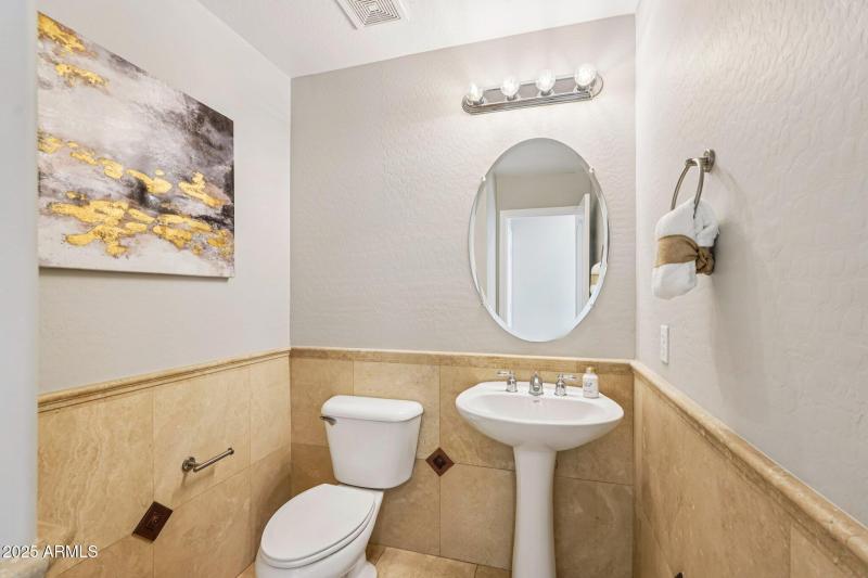 23-web-or-mls-N 63rd Dr-S0412-023