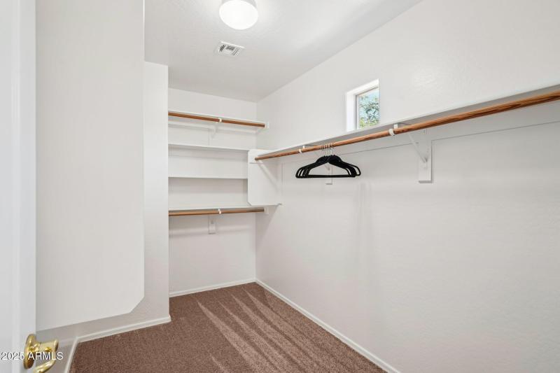 37-web-or-mls-N 63rd Dr-S0412-037