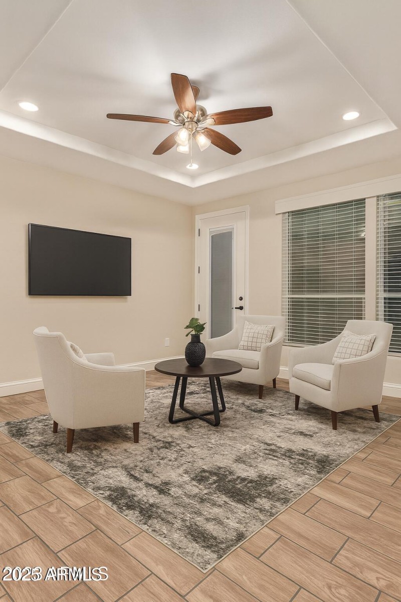 3301 S Goldfield RD 6039