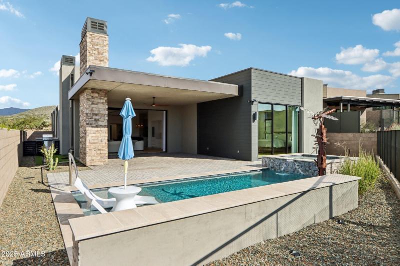 58-web-or-mls-N Cave Creek Rd 1037-S0412