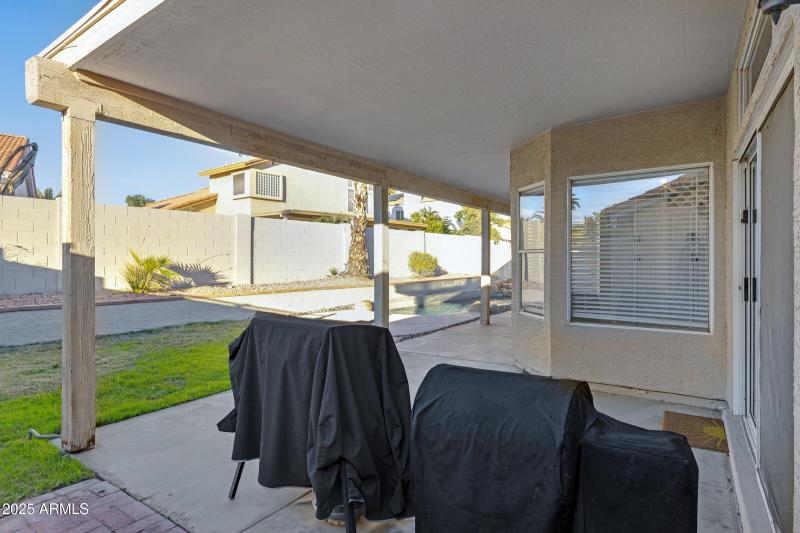 3834 E Windsong Dr-31