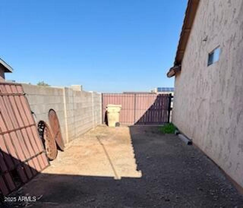 RV GATE