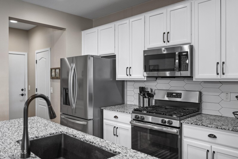 18244 W Vista Norte St-27