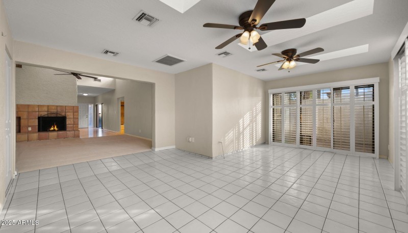 Sunroom, Living Room