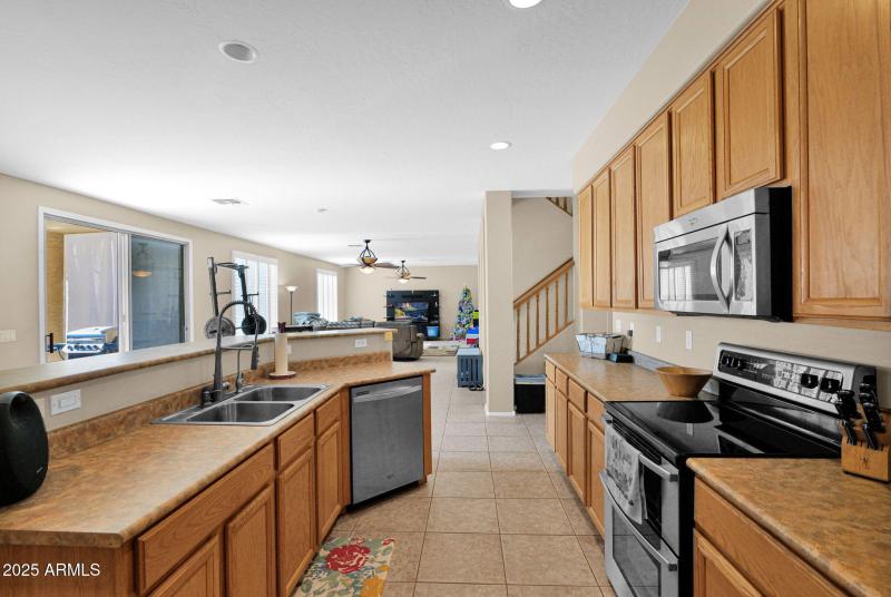 28-web-or-mls-P1383079