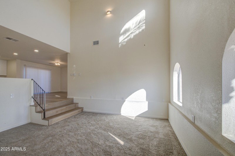 Living Room #1-pic 3