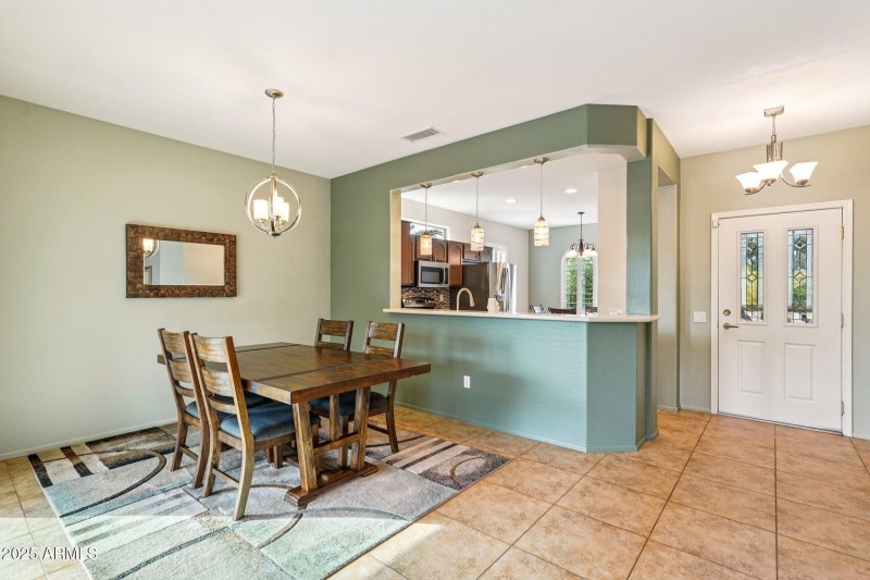 16-web-or-mls-N Wasson Peak Dr-S2411-014