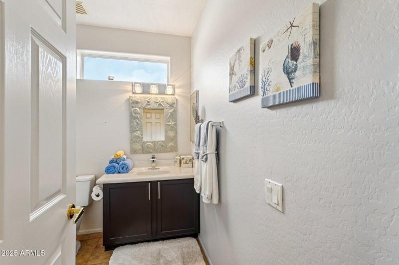 25-web-or-mls-N Wasson Peak Dr-S2411-023