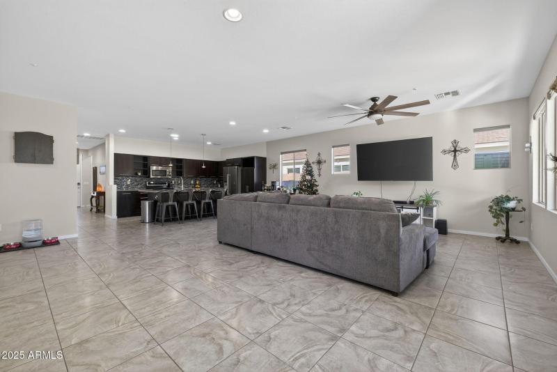 Living room/kitchen view