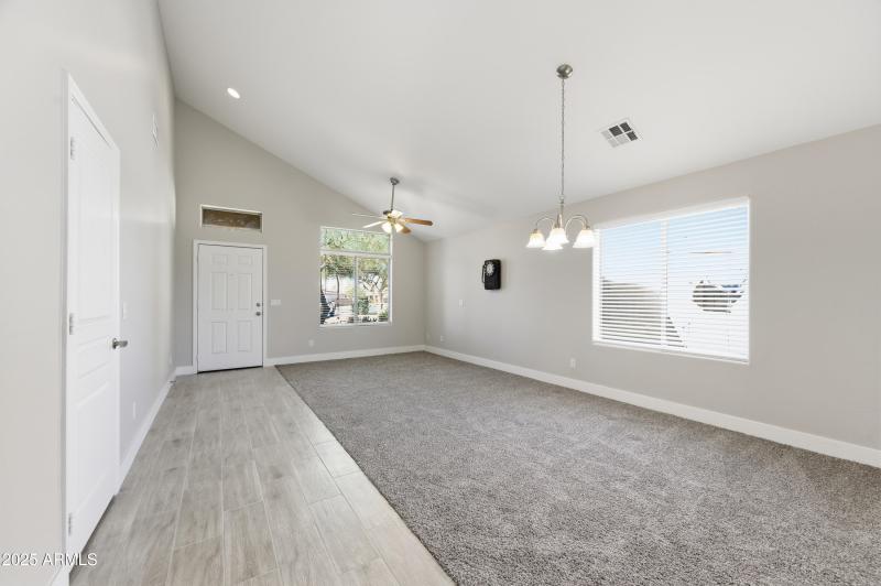 18575 N Miller Way-7