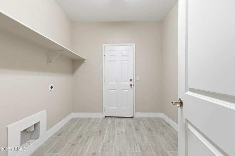 18575 N Miller Way-21