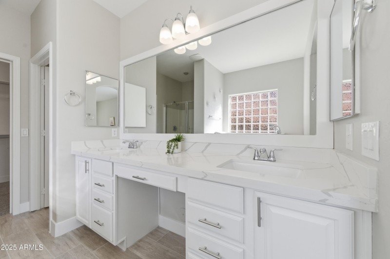 18575 N Miller Way-27