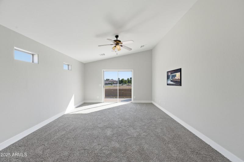 18575 N Miller Way-29