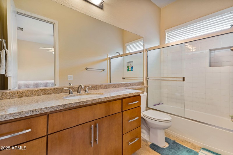 33-web-or-mls-Done Interior-8