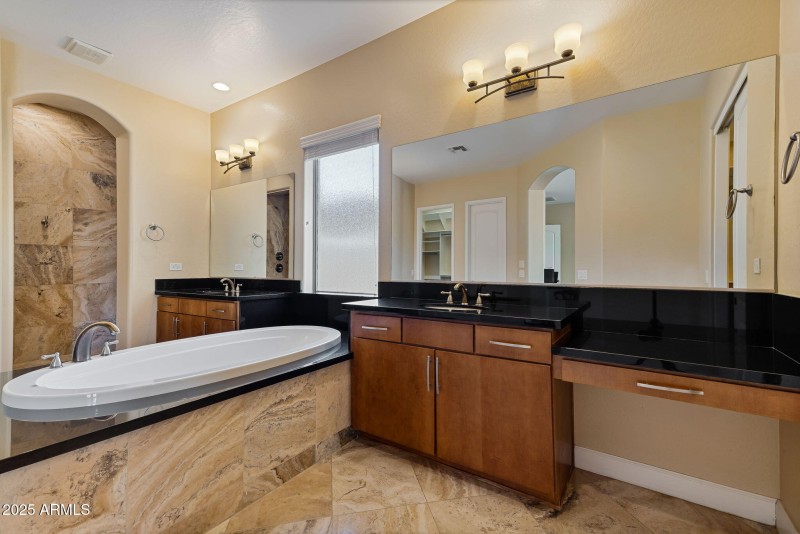 40-web-or-mls-Done Interior-44