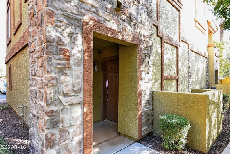 04_1920_E_Bell_Rd_Phoenix_AZ_85022-Exter