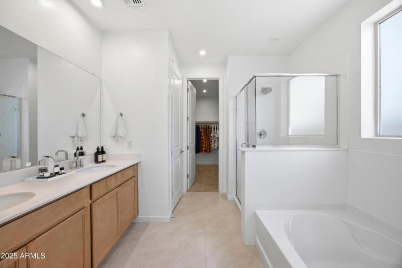 Buckeye Montana Vista 2138-vs-06