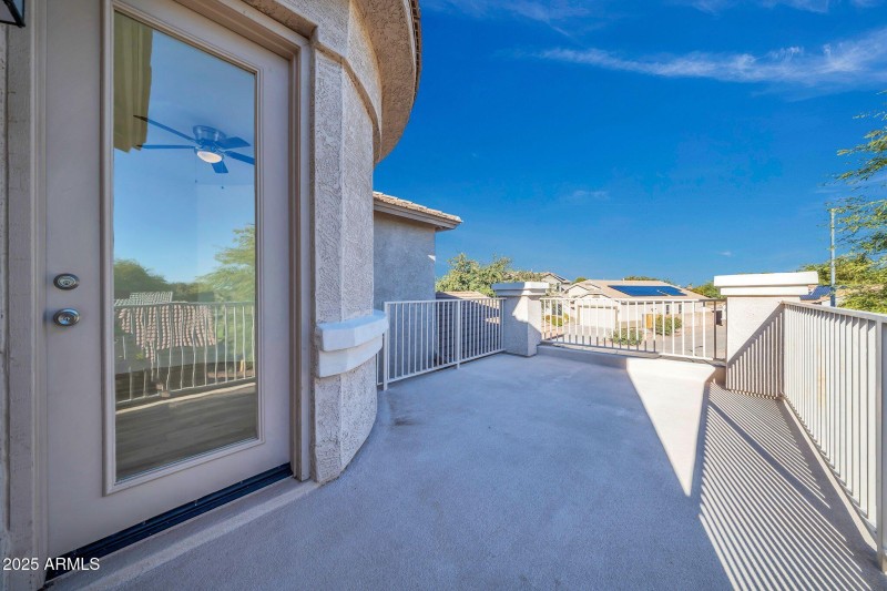 16529 W Saguaro Ln-52