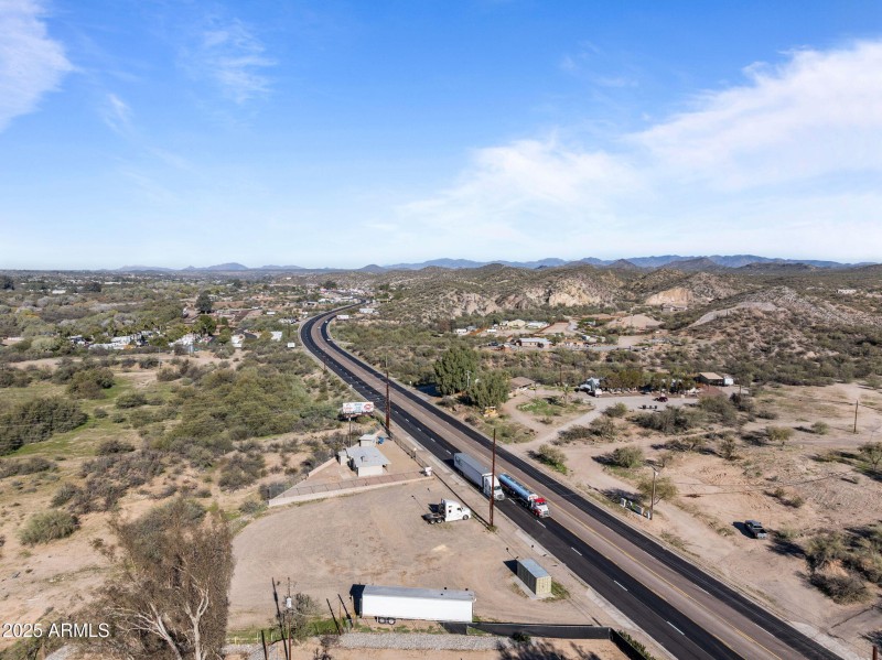 10-web-or-mls-DJI_20251204101959_0055_D