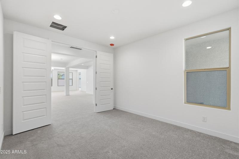 hj-az-phoenix-asante-passage-yellowstone