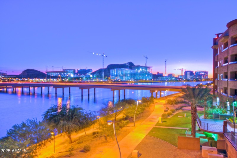 Northshore-Night elc export 46