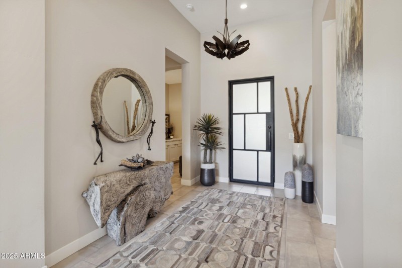 9-web-or-mls-14530-e-adero-canyon-dr