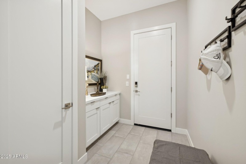 43-web-or-mls-14530-e-adero-canyon-dr