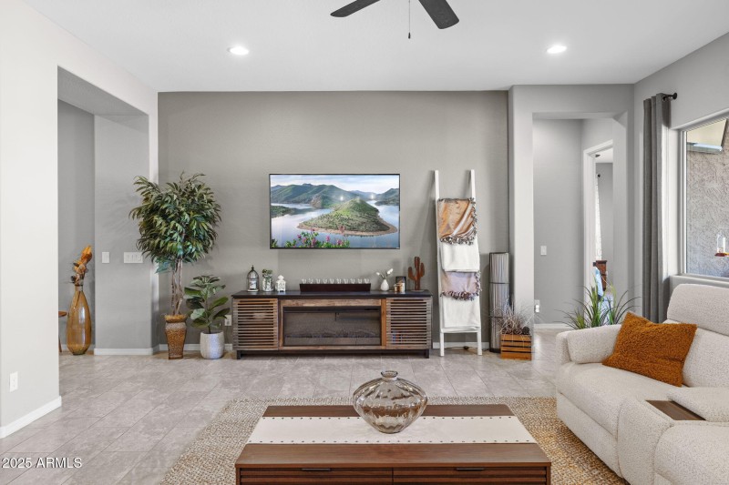 18504 W Monterosa St Goodyear - 283