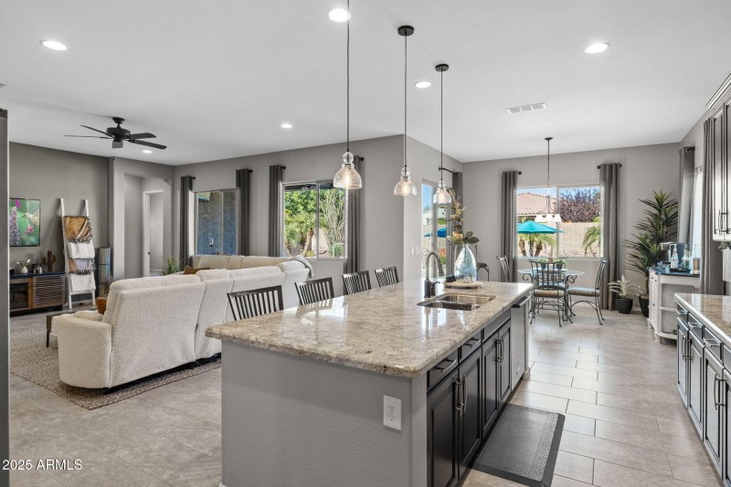 18504 W Monterosa St Goodyear - 309