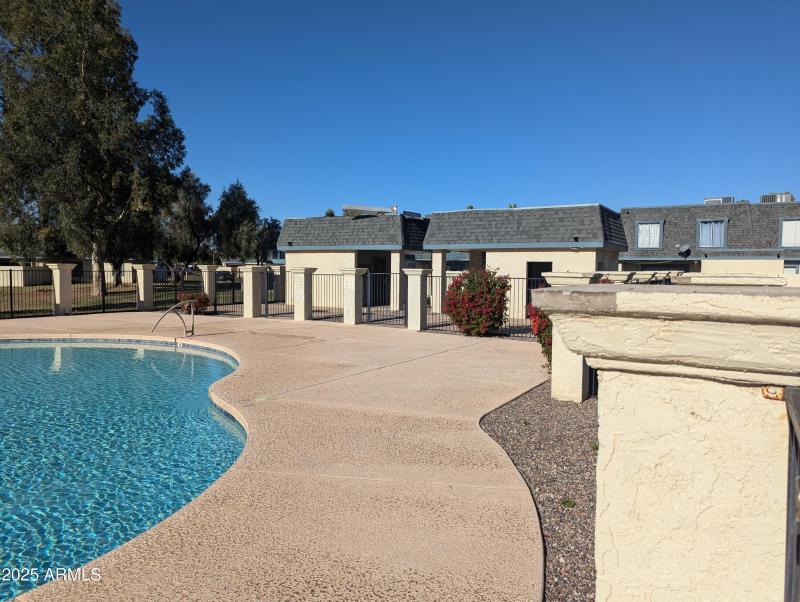 PXL_20251202_172501192