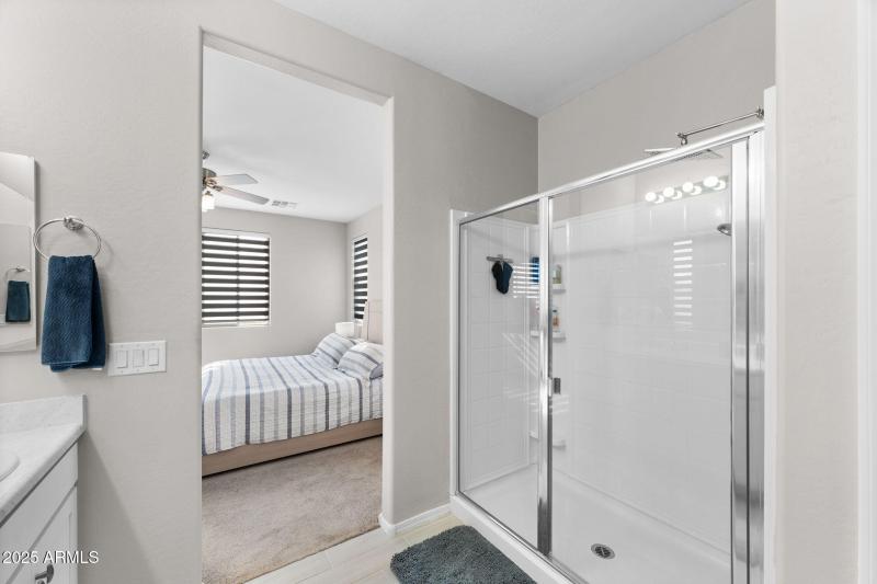 027__2049 E Entoro Dr