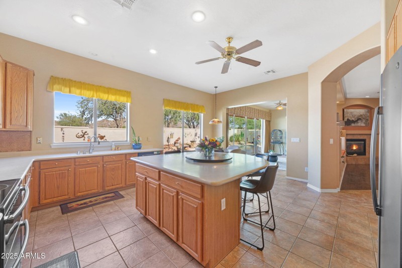 20-web-or-mls-17607-w-eagle-dr