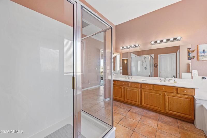 29-web-or-mls-17607-w-eagle-dr