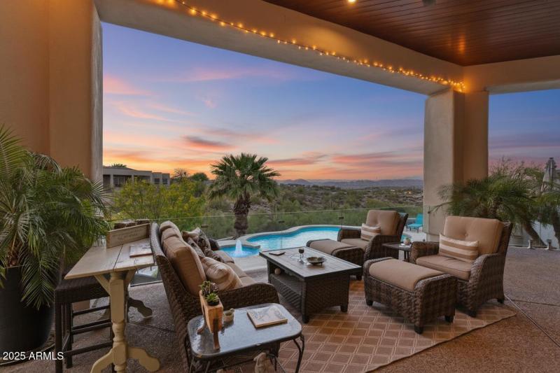 Back patio sitting area