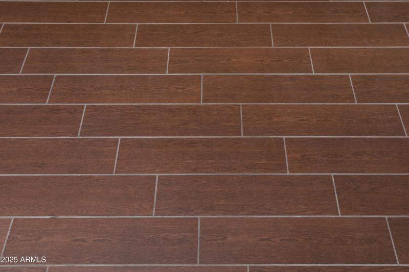 1646_E_Indianola_Ave_2_15