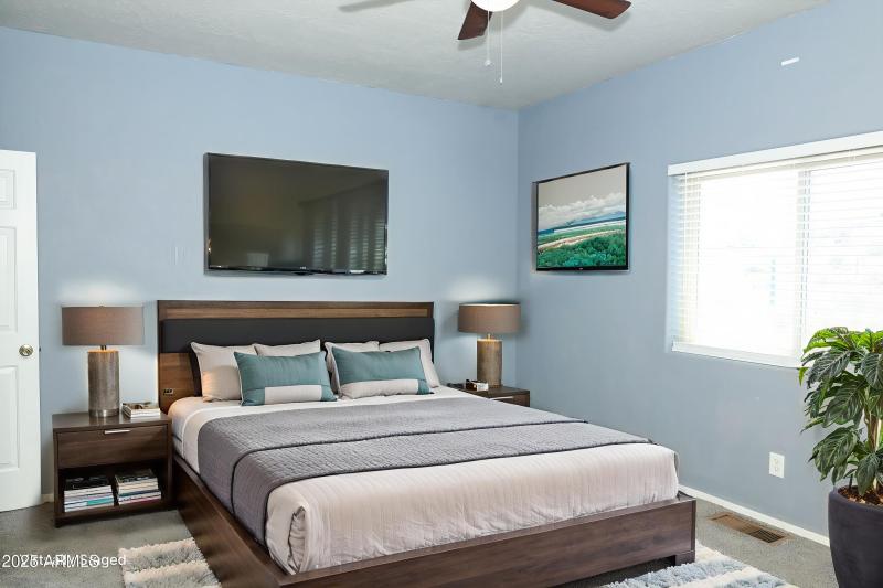 Palisades-Primary-Bedroom-1 - Bedroom -