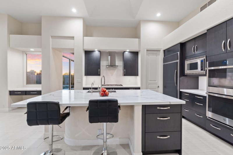 Modern, Chef Inspired Kitchen