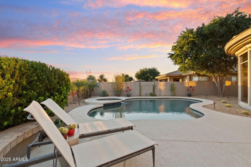 Lot's of Room to Relax