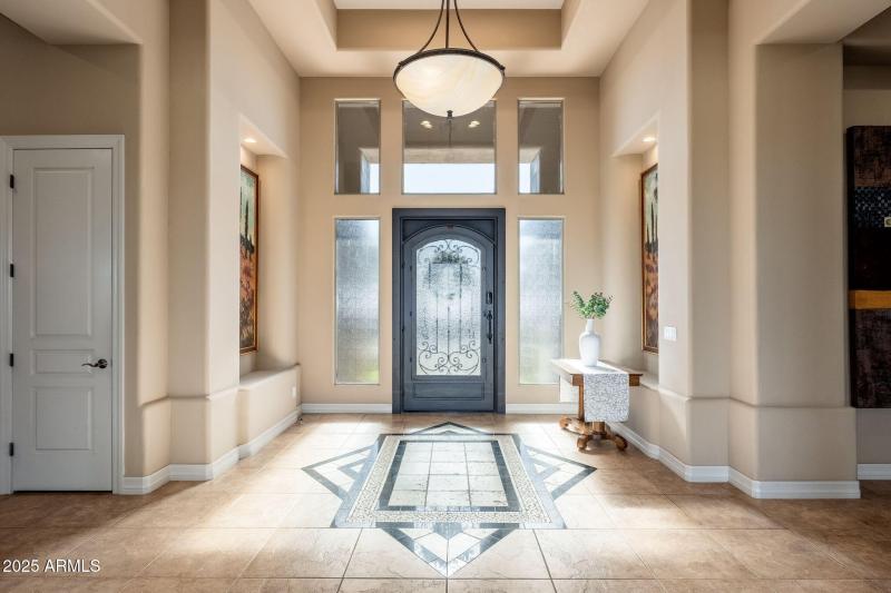 Formal entrance / foyer