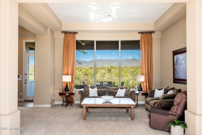 9726 E Cavalry Dr - 06