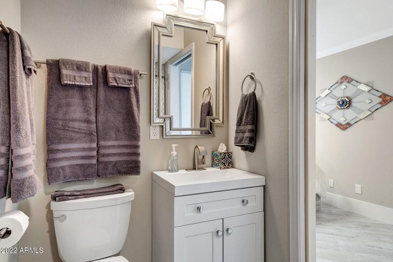 39_10559_N_104th_Place__39_mls