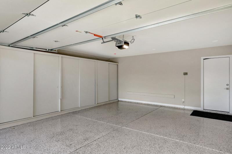 48_10559_N_104th_Place__48_mls